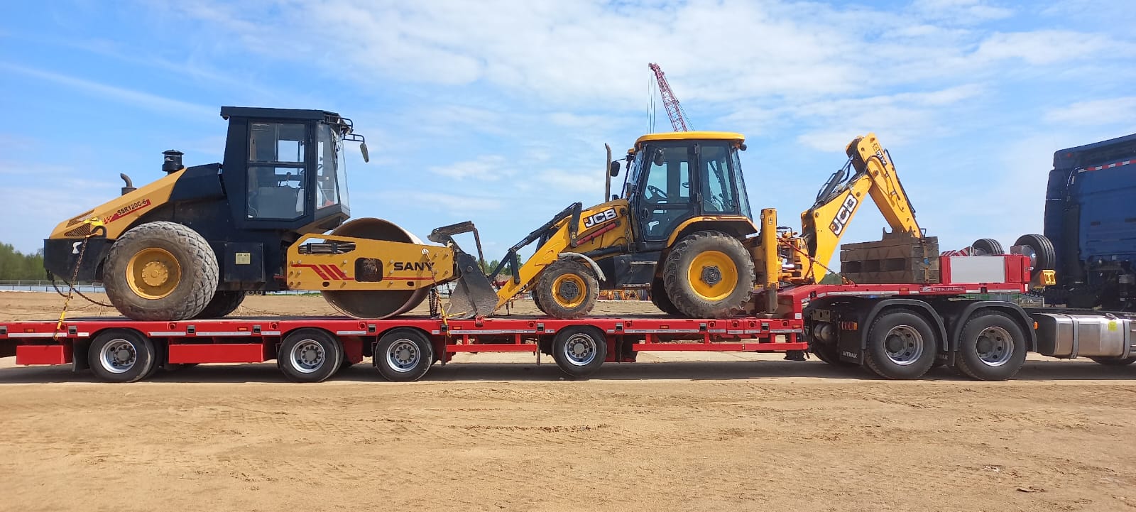 Погрузчик JCB 3CX и каток SANY SSR120C-6 (На ходу) из с. Ильино в Данков